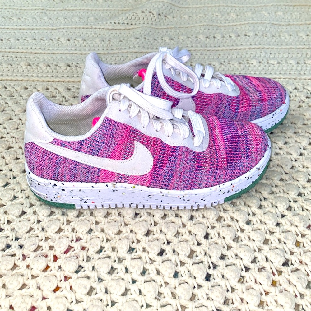Nike Air Force 1 Crater Flyknit fuscia glow edit/pink EUC Sz. 8 women’s